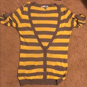 Cardigan sweater